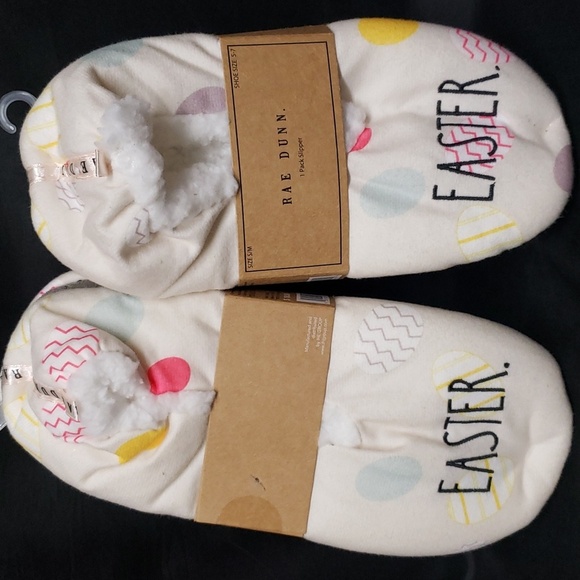 Rae Dunn NWT Easter Design Slippers with Plush Lining - Picture 1 of 5